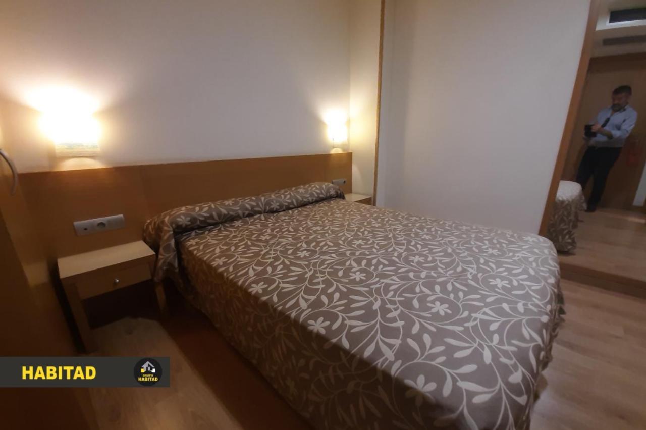 Hostal Rambla Sant Boi de Llobregat Exterior foto