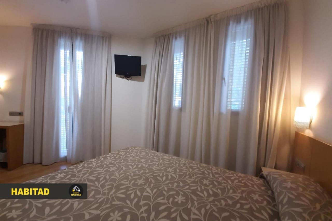 Hostal Rambla Sant Boi de Llobregat Exterior foto