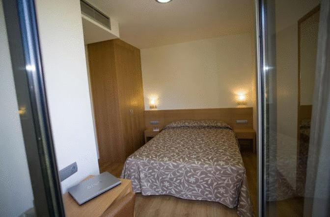 Hostal Rambla Sant Boi de Llobregat Exterior foto